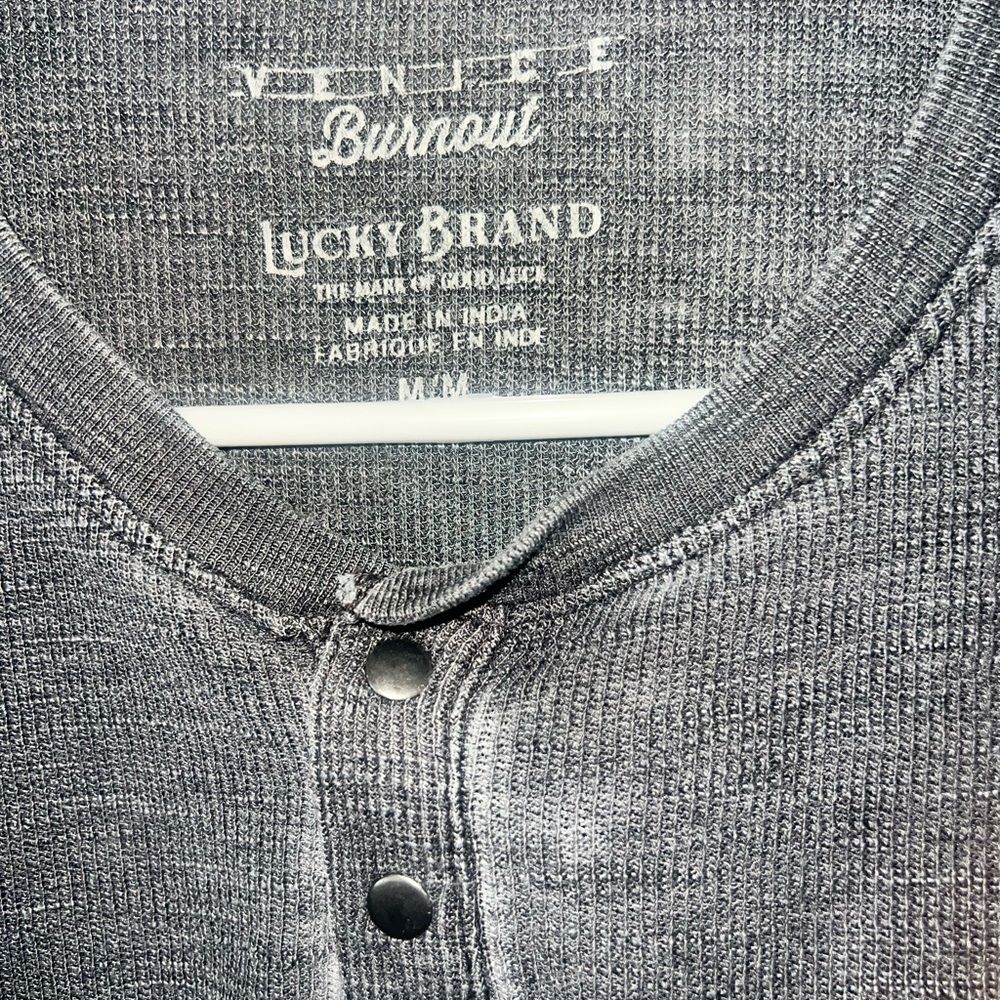 Lucky Brand Men's Charcoal Long Sleeve Henley - Picture 2 of 3